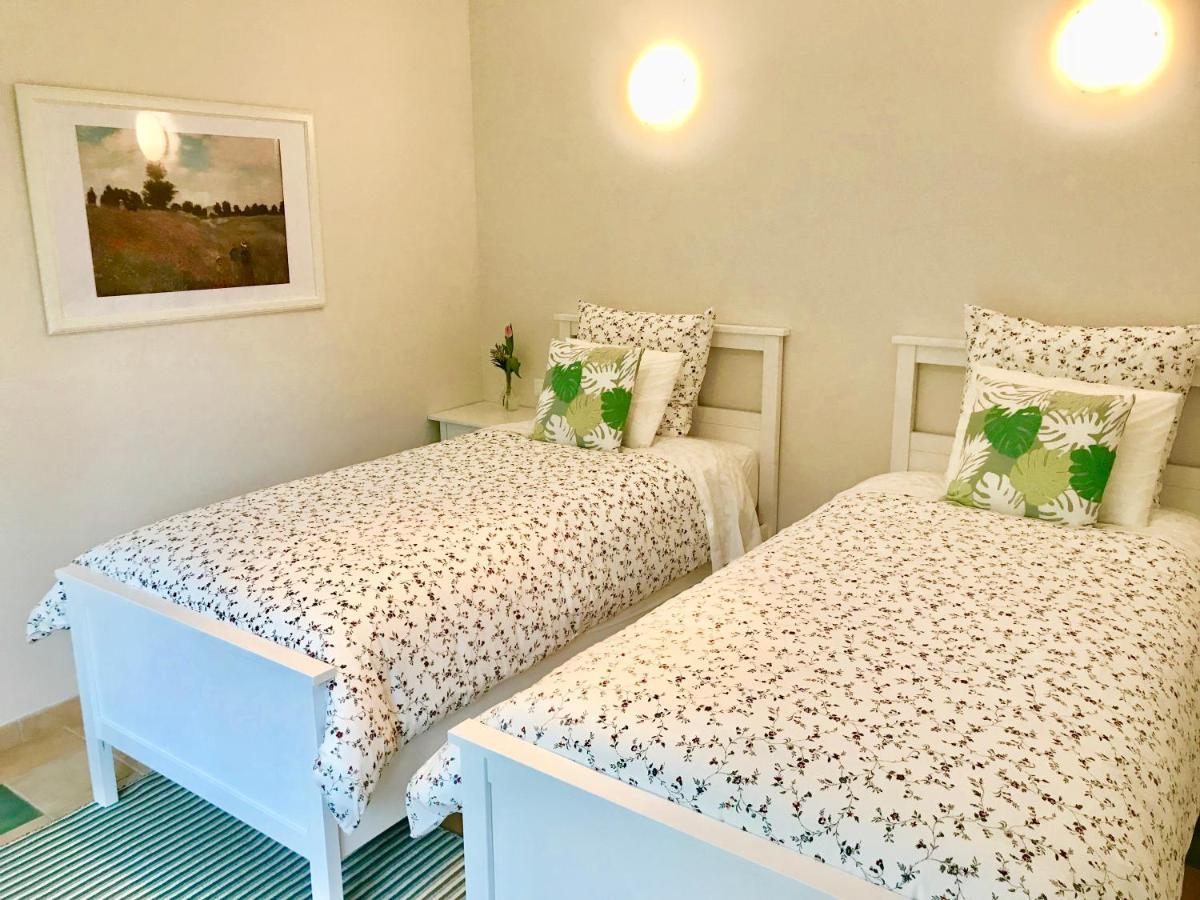 Sans Souci Bed And Breakfast Luxe Heated Pool And Restaurant Luzille Bagian luar foto