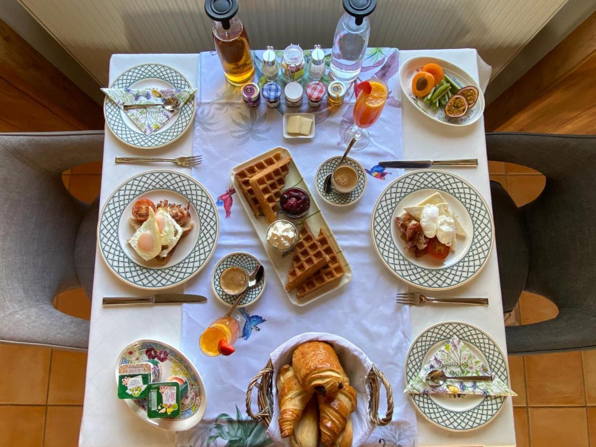 Sans Souci Bed And Breakfast Luxe Heated Pool And Restaurant Luzille Bagian luar foto