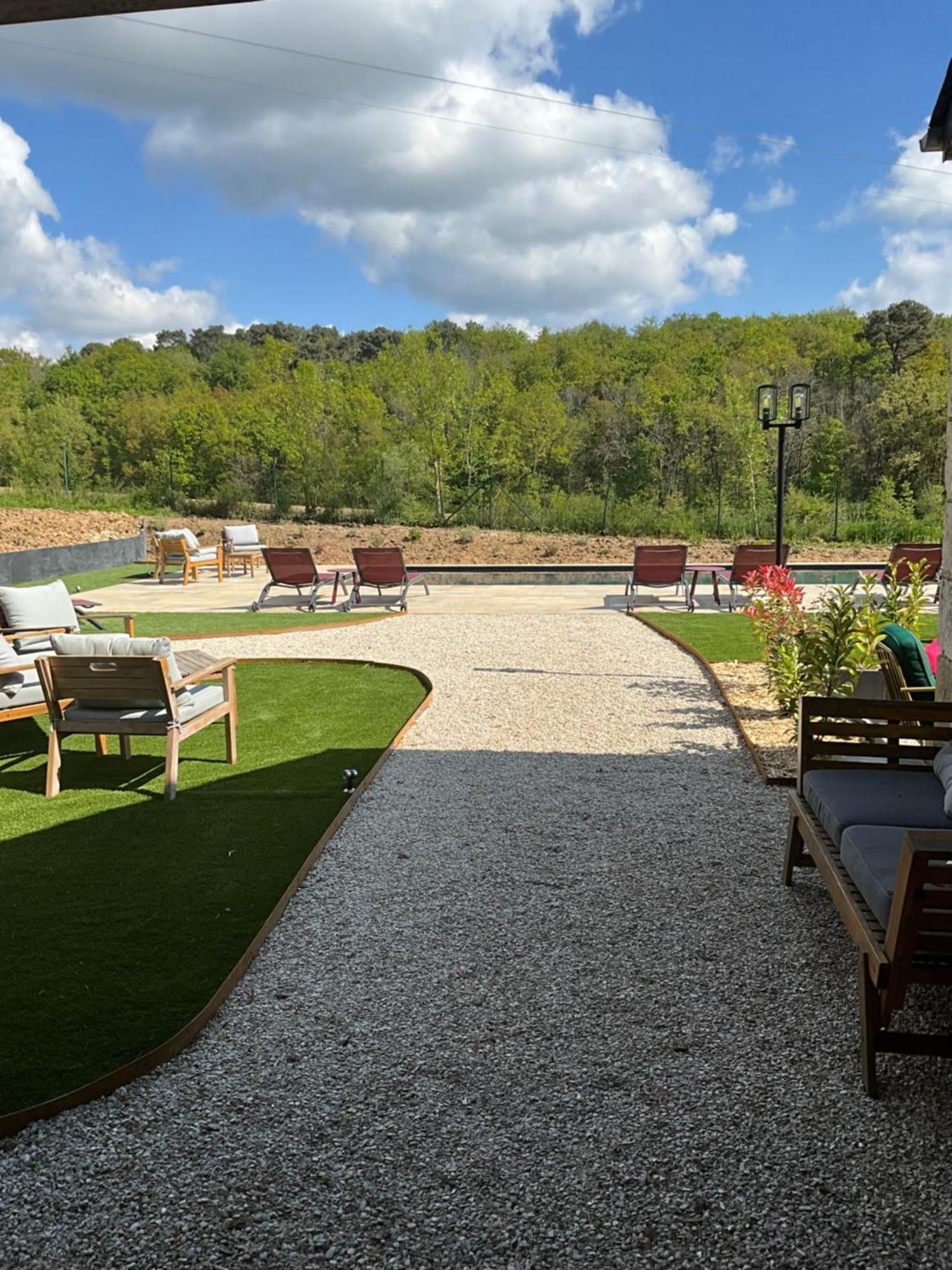 Sans Souci Bed And Breakfast Luxe Heated Pool And Restaurant Luzille Bagian luar foto
