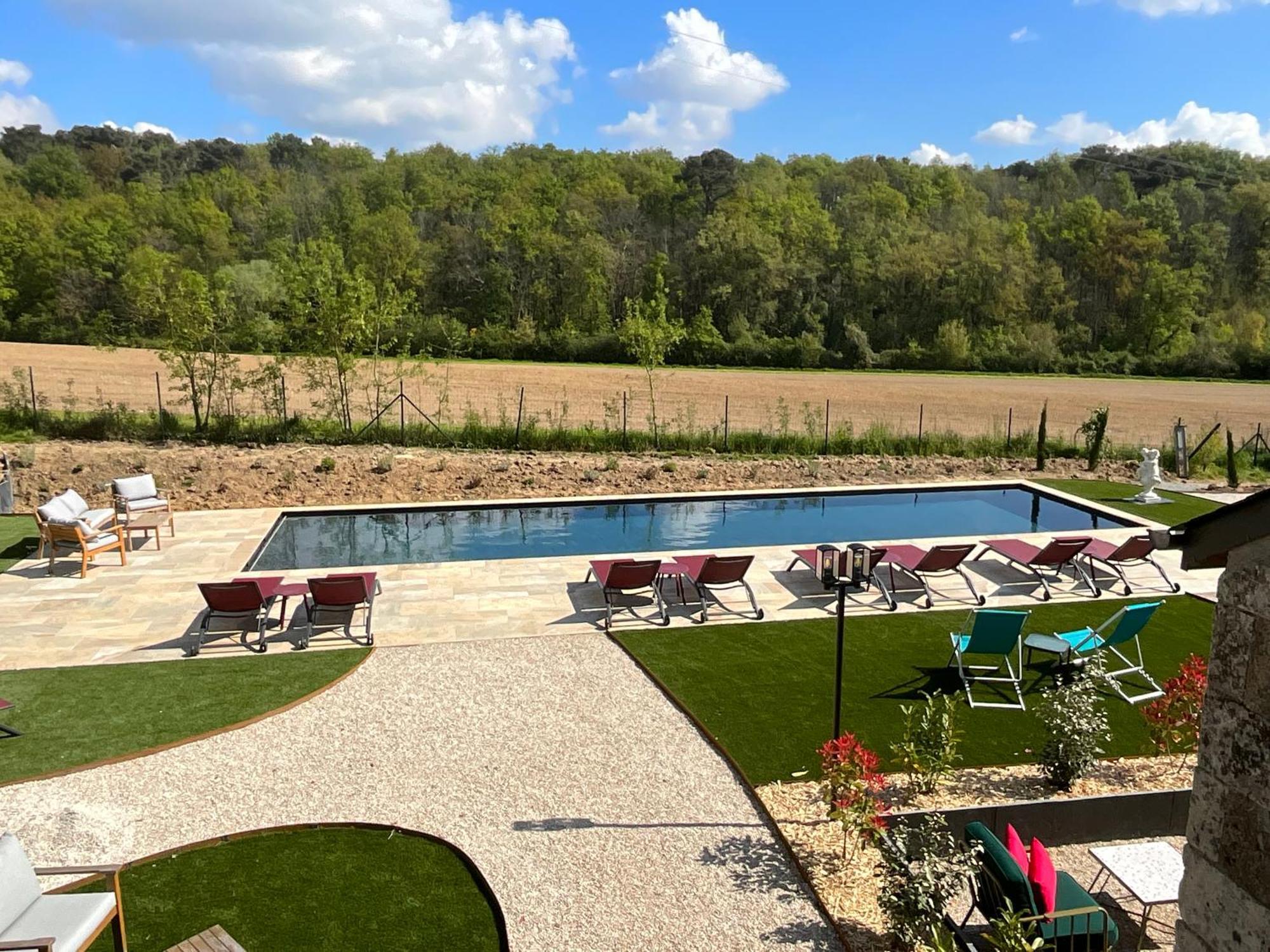 Sans Souci Bed And Breakfast Luxe Heated Pool And Restaurant Luzille Bagian luar foto