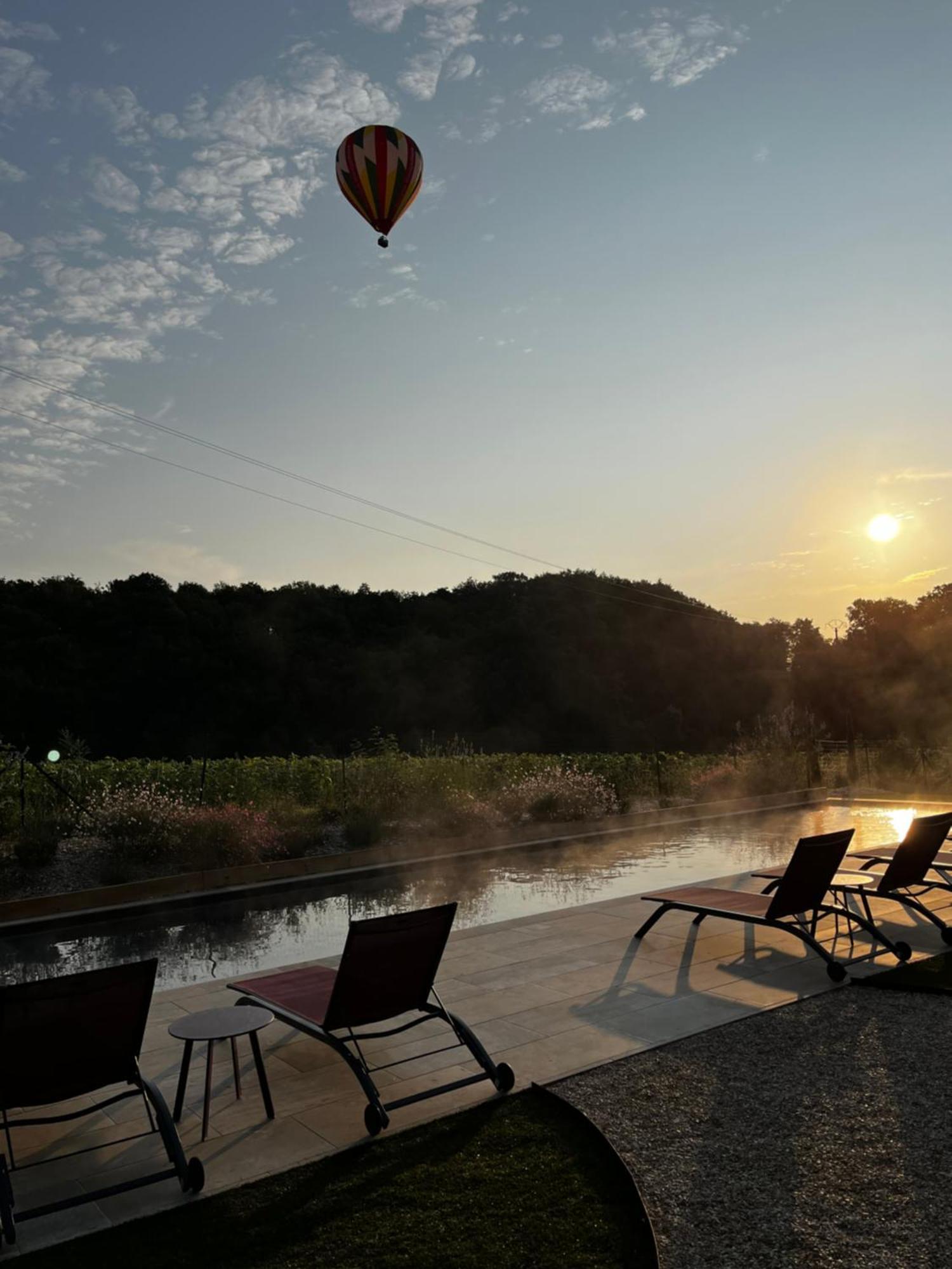 Sans Souci Bed And Breakfast Luxe Heated Pool And Restaurant Luzille Bagian luar foto